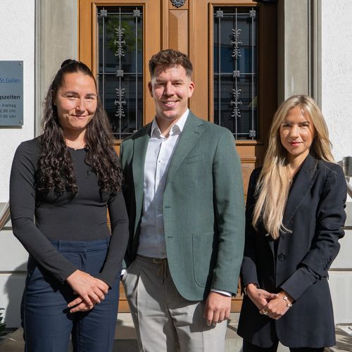 Herzlich willkommen im Team - Justine, Yves & Jeannine!